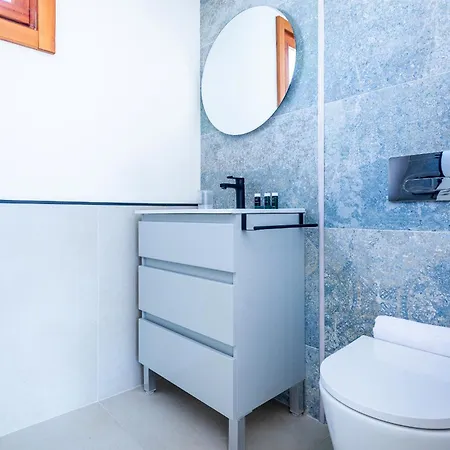 4008 Great Location In Americas, Sea Front! Апартаменты *