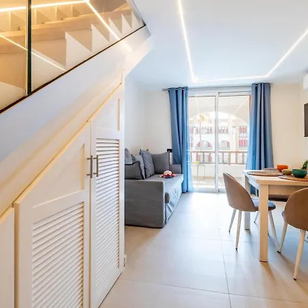 4008 Great Location In Americas, Sea Front! Плая-де-лас-Америкас
