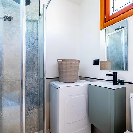 4008 Great Location In Americas, Sea Front! Apartment *