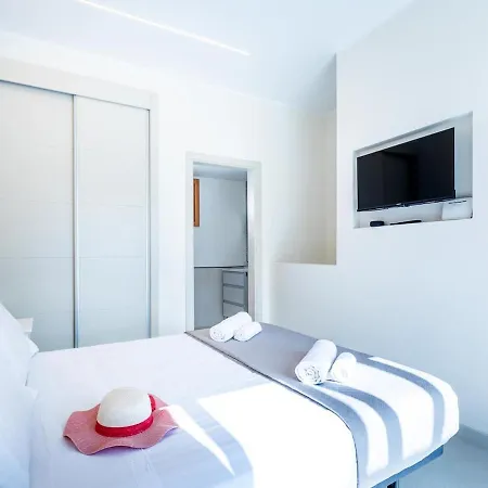 Apartment 4008 Great Location In Americas, Sea Front! Playa de las Americas (Tenerife)