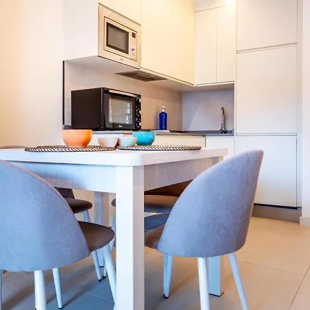 4008 Great Location In Americas, Sea Front! *