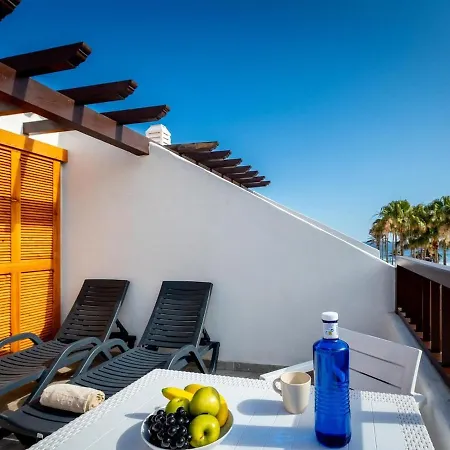 Apartment 4008 Great Location In Americas, Sea Front! Playa de las Americas (Tenerife)