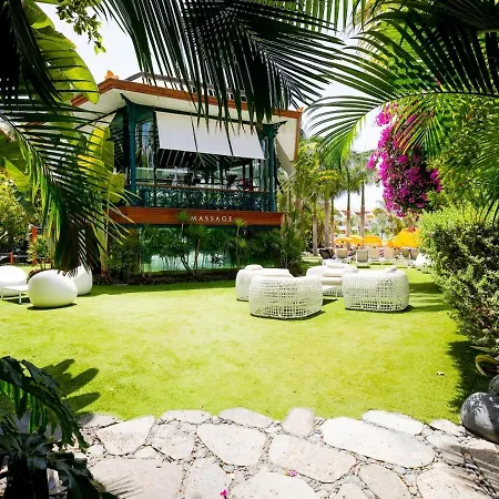 Apartment 4008 Great Location In Americas, Sea Front!