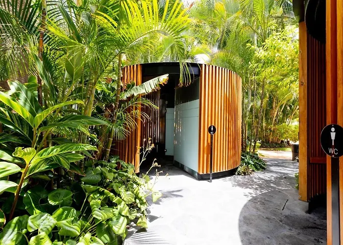 4008 Great Location In Americas, Sea Front! *