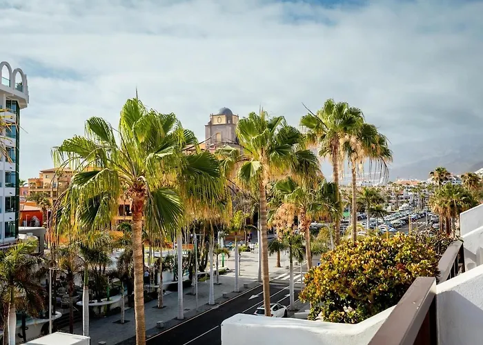 4008 Great Location In Americas, Sea Front! Διαμέρισμα