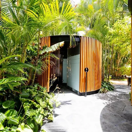 4008 Great Location In Americas, Sea Front! *