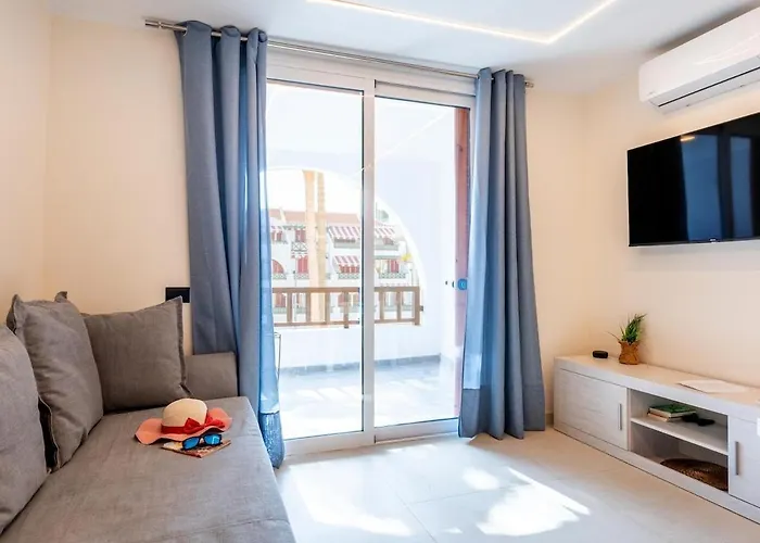 Appartamento 4008 Great Location In Americas, Sea Front! Playa de las Americas (Tenerife)